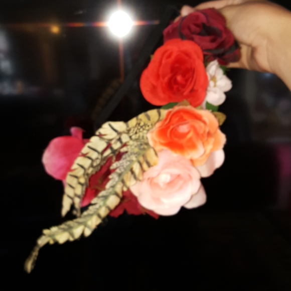 Flower headband - Picture 5 of 6